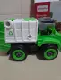 BeebeeRun Remote Control Assembly Vehicle, който представлява детски боклукчийски камион с дистанци, снимка 2