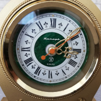 Стар Часовник Янтарь, снимка 4 - Антикварни и старинни предмети - 36238005