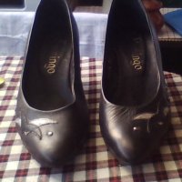 Дамски обувки ,естествена кожа  ,цвят бял и черен ,нови , снимка 2 - Дамски елегантни обувки - 41842631