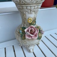 Порцеланова ваза Capodimonte, снимка 1 - Антикварни и старинни предмети - 41348180