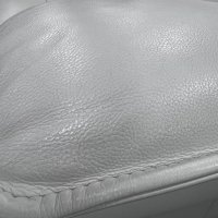 Бял кожен диван двойка с ръчен релаксиращ механизъм, снимка 9 - Дивани и мека мебел - 41376680