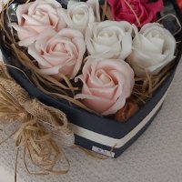 Сапунени рози в сърце, снимка 1 - Декорация за дома - 39373398