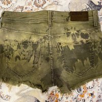 Зелени войнишки къси гащи h and m, снимка 3 - Къси панталони и бермуди - 33814000