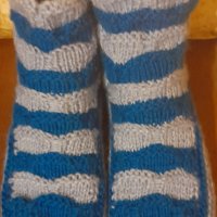 Ръчно плетени дамски терлици, снимка 15 - Дамски чорапи - 42127574