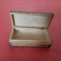 Красива Стара Дървена Кутийка , снимка 3 - Други ценни предмети - 41480204
