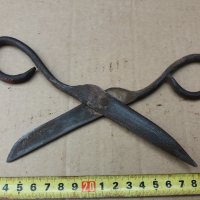 възрожденска кована ножица - абаджийска , снимка 11 - Антикварни и старинни предмети - 35789387