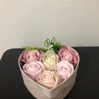 Сапунени рози за подарък, снимка 3 - Изкуствени цветя - 39735877