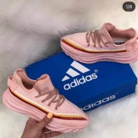 Дамски маратонки Adidas , снимка 1 - Маратонки - 41514018