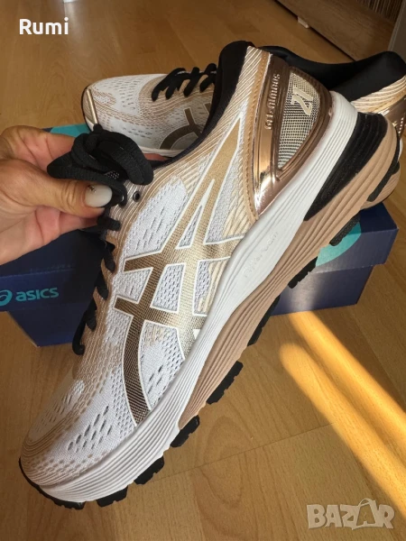 Оригинални нови маратонки Asics GEL-NIMBUS 21 PLATINUM ! 43 н, снимка 1