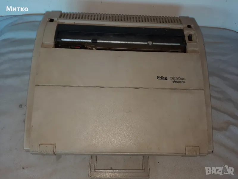 Електрическа пишеща машина марка ERIKA модел S3004 ГДР, снимка 1