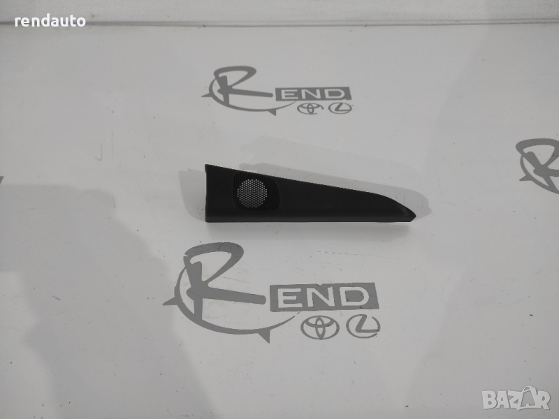 Предна дясна кора решетка за пищялка Toyota Avensis Verso 2001-2009 67491-44040, снимка 1