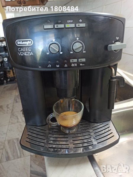 Кафеавтомат Делонги Венеция, работи отлично и прави хубаво кафе с каймак , снимка 1