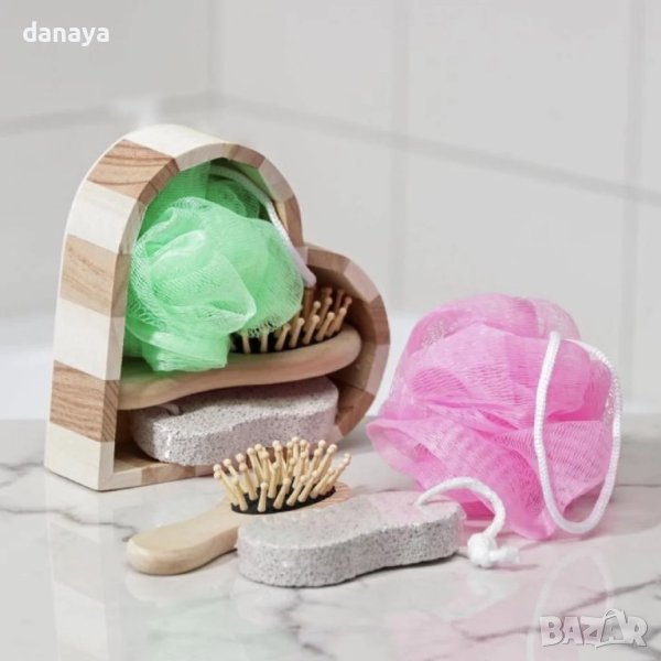 3898 Подаръчен комплект за баня Сърце, 3 части в дървена поставка, снимка 1