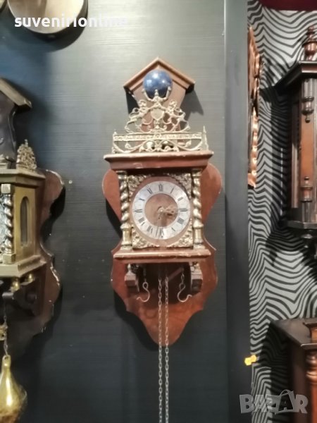 Дървен механичен часовник с месингови детайли, снимка 1