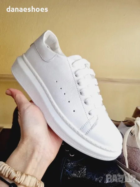 Сникърси от естествена кожа в бяло , снимка 1