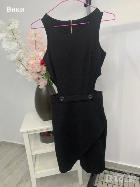 Рокля универсален размер но е подходяща за S, снимка 1