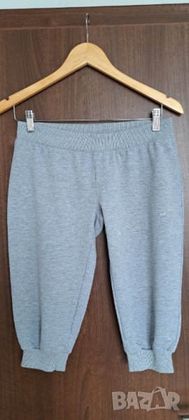Дамски спортни панталони с дължина под коляното-размер XS,M, снимка 1
