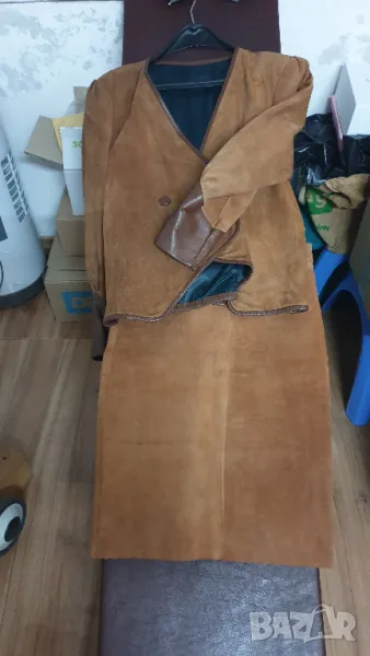 Елегантен дамски кожен костюм от естествена кожа Размер S (36-38), снимка 1