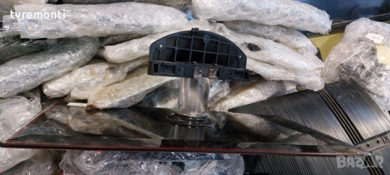 телевизор SAMSUNG модел UE32B7000W оригинална стойка Bn61-05485X, снимка 1