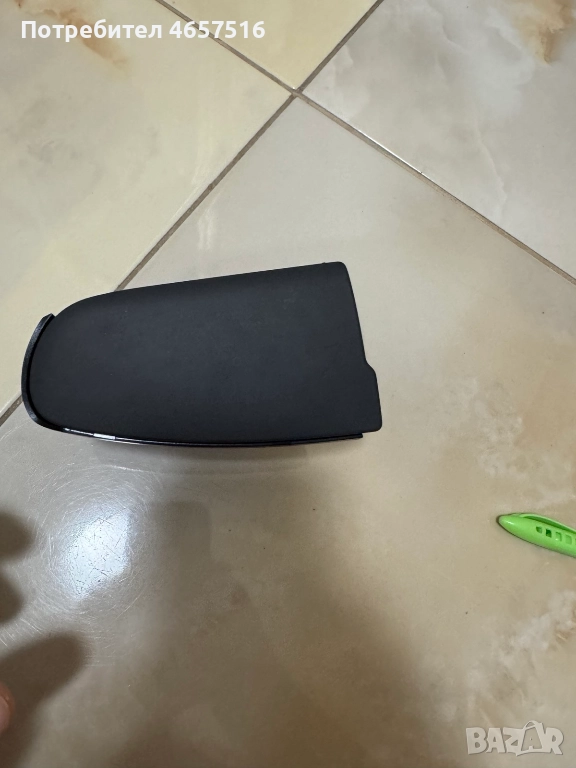 Комплект пепелник с основа за задна дясна кора на врата Golf 5 само за 40лв. 1k4857309 1K4857305, снимка 1