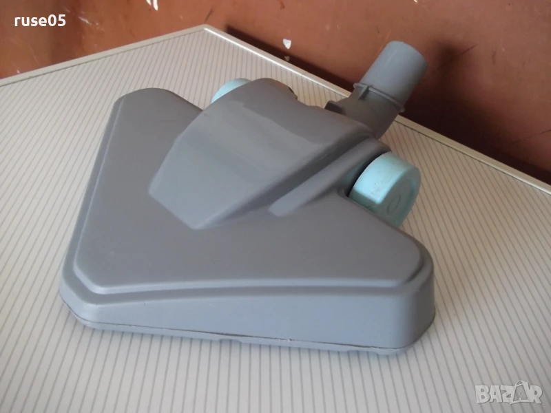 Четка триъгълна за прахосмукачка, снимка 1