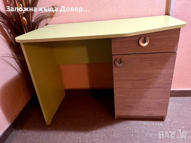Бюро много запазено ученическо офис отлично състояние, снимка 2 - Бюра - 53102477