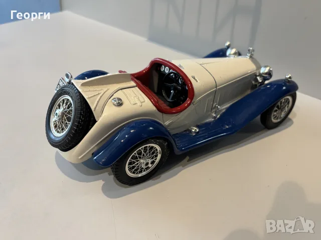 Alfa Romeo Spider 1:18, снимка 2 - Колекции - 56233829