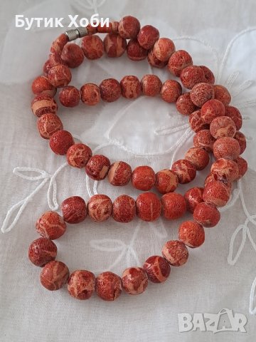 Винтидж гердан гъбест корал, снимка 1