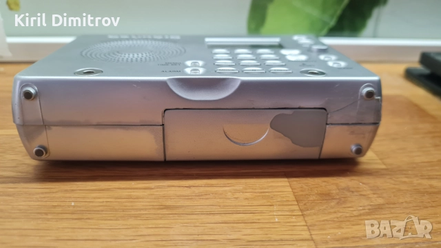 Grundig Yaht Boy 2000 - FM/MW/SW2 цифрово компактно радио, снимка 6 - Радиокасетофони, транзистори - 52732778