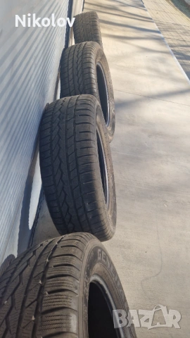 Зимни гуми General 245 65 17, снимка 3 - Гуми и джанти - 53042440