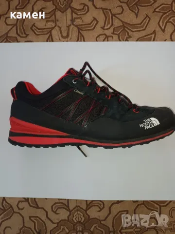обувки The North Face