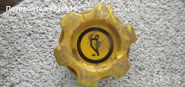 Продавам капачка за масло., снимка 6 - Автомобили и джипове - 41458775