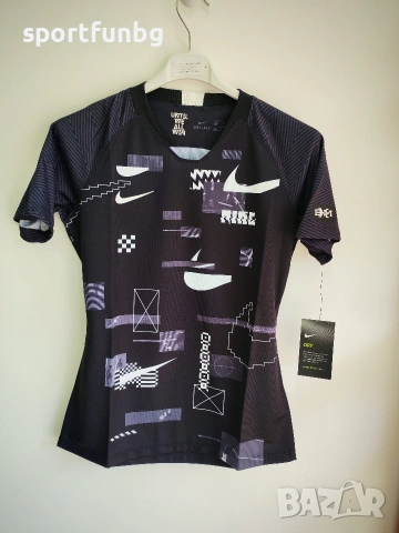 Дамска тениска Nike Dry History Month, снимка 4 - Тениски - 53870890