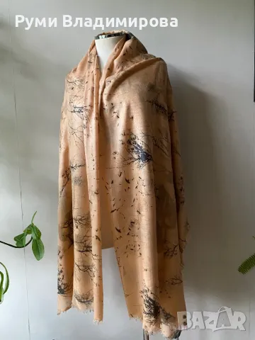 Бежов шал, Amust, от 100 % вискоза,  с етикет, снимка 2 - Шалове - 49765359