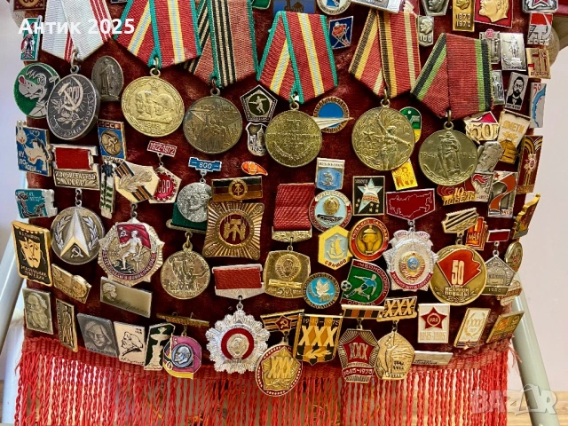 Продавам колекция от медали, значки и паметни знаци, снимка 6 - Колекции - 50441864