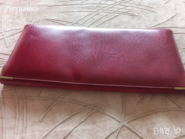 На вашето внимание - официални чанти и плик