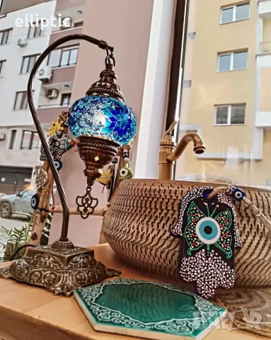 Ориенталска настолна лампа тип лебед в кралски цвят, снимка 1