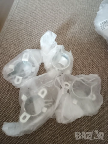 TME скоби / държачи за кондензатори , снимка 5 - Ресийвъри, усилватели, смесителни пултове - 51051282