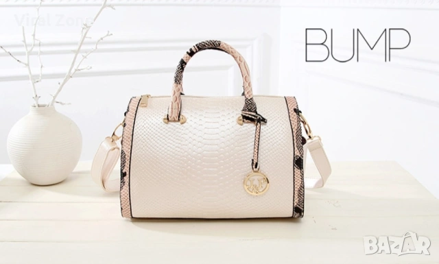 Дамска чанта с декорация , снимка 4 - Чанти - 53290031