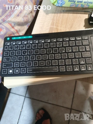  Rii RT518S Безжична и Bluetooth 2-LED цветна подсветка мултимедийна клавиатура, снимка 1