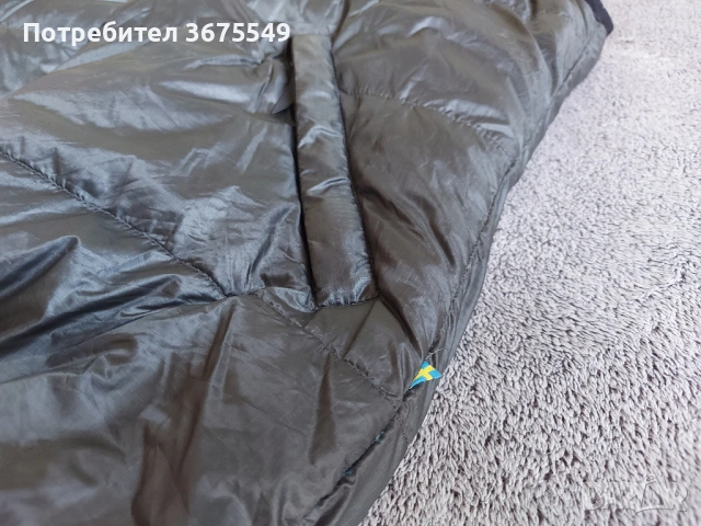 Елек с гъши пух Klättermusen - размер L, снимка 3 - Якета - 53478936