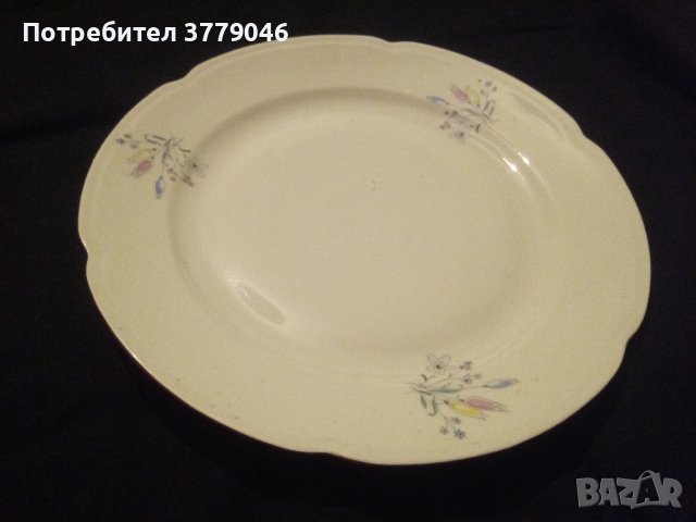 Голяма порцеланова чиния , снимка 10 - Чинии - 42525721