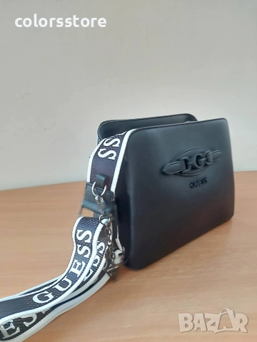 Черна чанта Guess/SG60ze, снимка 4 - Чанти - 53772770