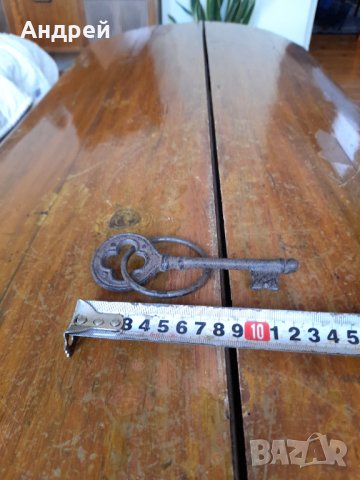 Стар метален ключ #5, снимка 5 - Други ценни предмети - 41935910