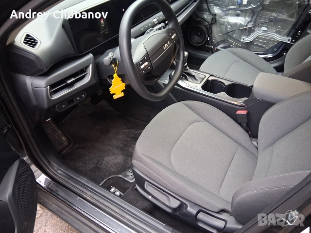 Киа К4 LX 2.0 I DOHC, снимка 8 - Автомобили и джипове - 52823838