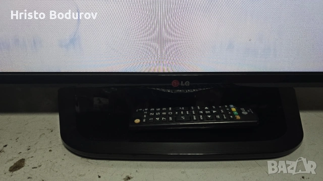Телевизор LG 42", снимка 3 - Телевизори - 53417900