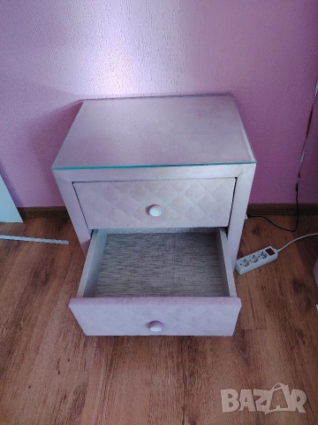 Нощно шкафче "Bamby Pinky" , снимка 3 - Шкафове - 53840428