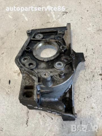 Държач за горивна помпа за Volvo C30 1.6 TDI 115HP (2012) 9684778280 D4162T