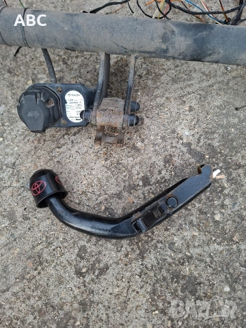Оригинален сваляем теглич Toyota Rav4  AX20, снимка 2 - Части - 51503409