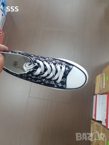 Обувки, снимка 3 - Дамски ежедневни обувки - 41587101